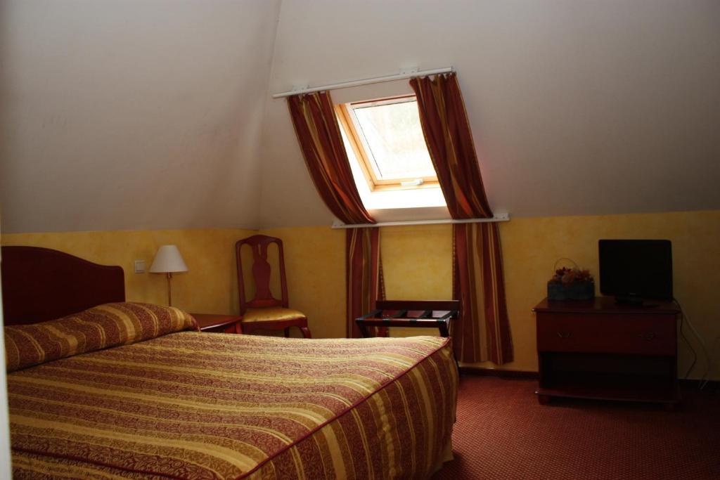 Hotel La Ferronniere Bouillon Δωμάτιο φωτογραφία